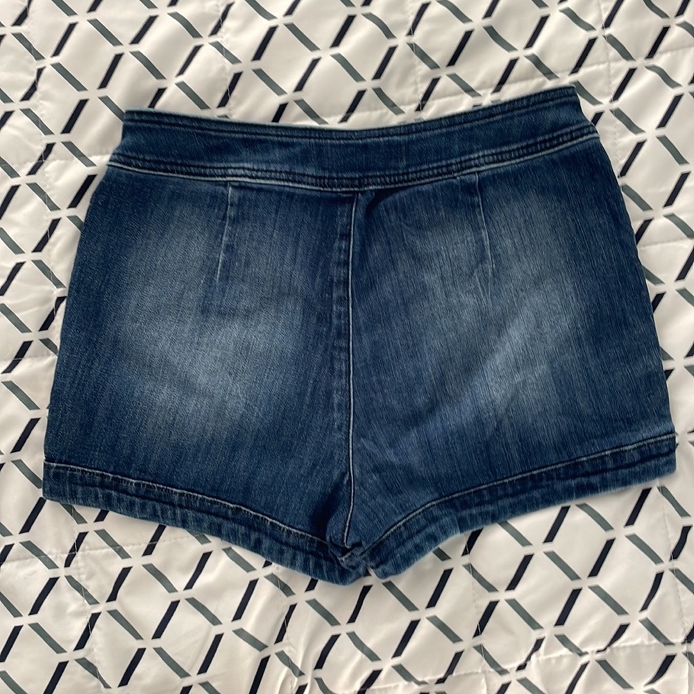 High Rise pull on denim shorts - Picture 2 of 5